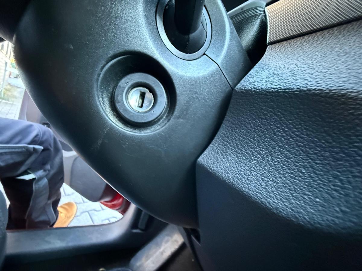 VW Touran 1T original Z&uuml;ndschloss mit Schl&uuml;ssel BJ05